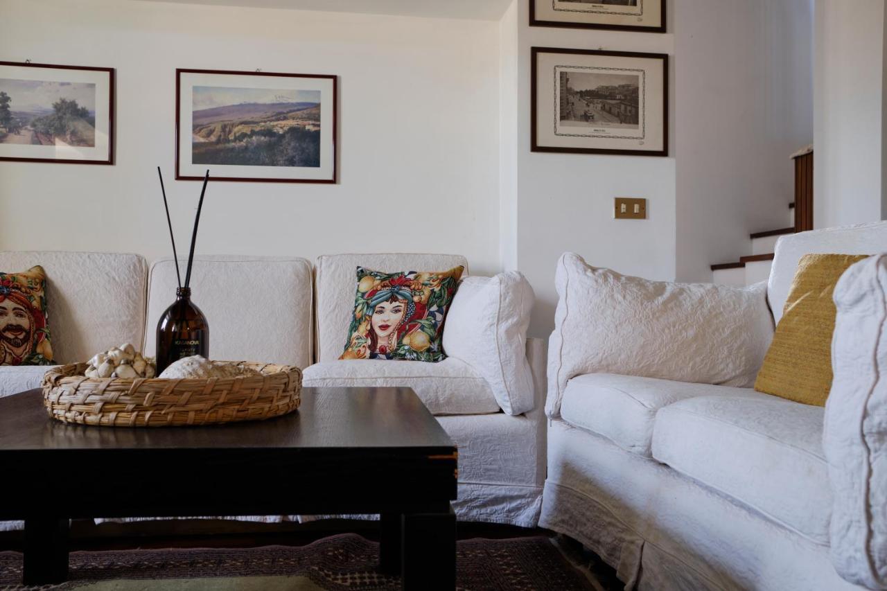 Attico Con Terrazza Sul Porto Apartment ปาแลร์โม ภายนอก รูปภาพ