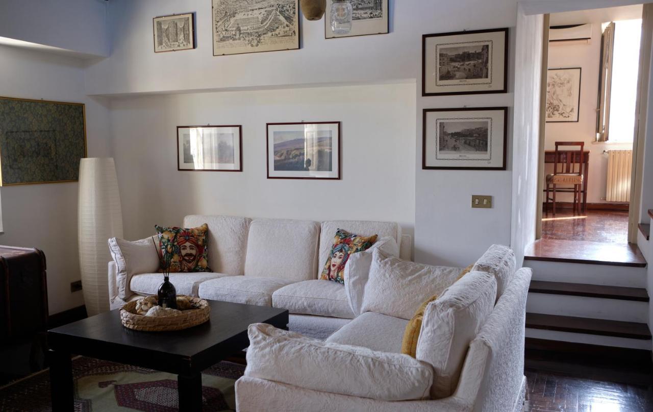 Attico Con Terrazza Sul Porto Apartment ปาแลร์โม ภายนอก รูปภาพ